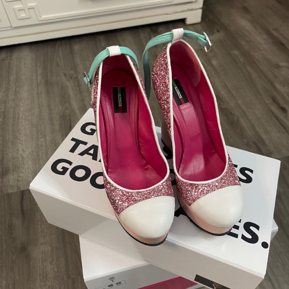 Crystal Key Limited Edition - Picture 7 of 9